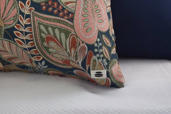 LE 37124 - Image 2